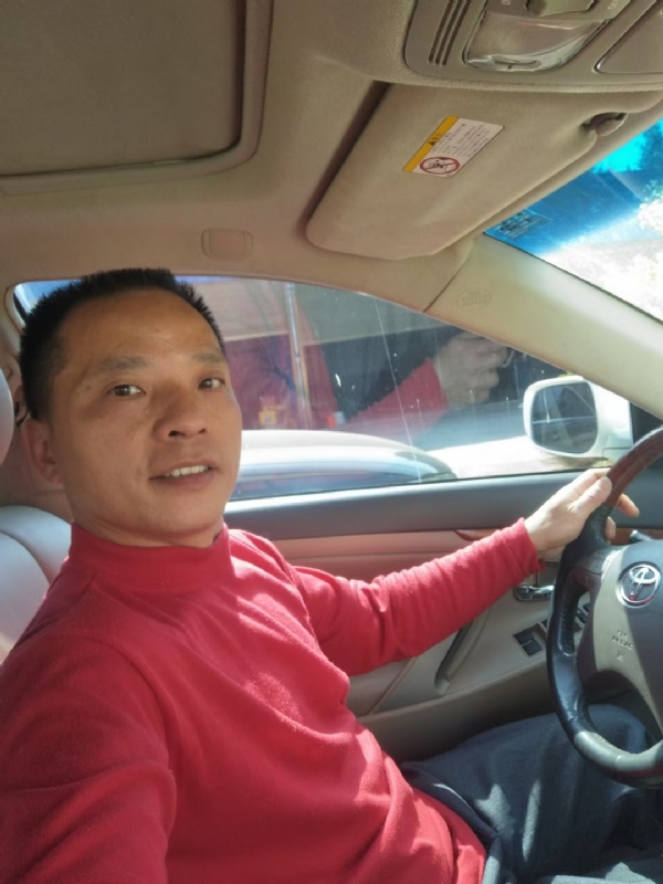 真诚征婚的第三张照片--温州相亲服务中心