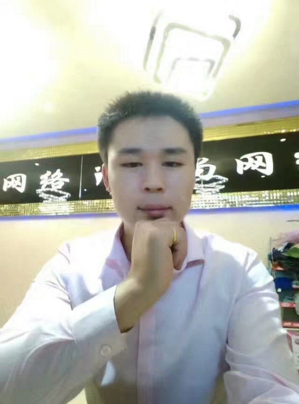 沉默寡言的第一张照片--温州相亲服务中心