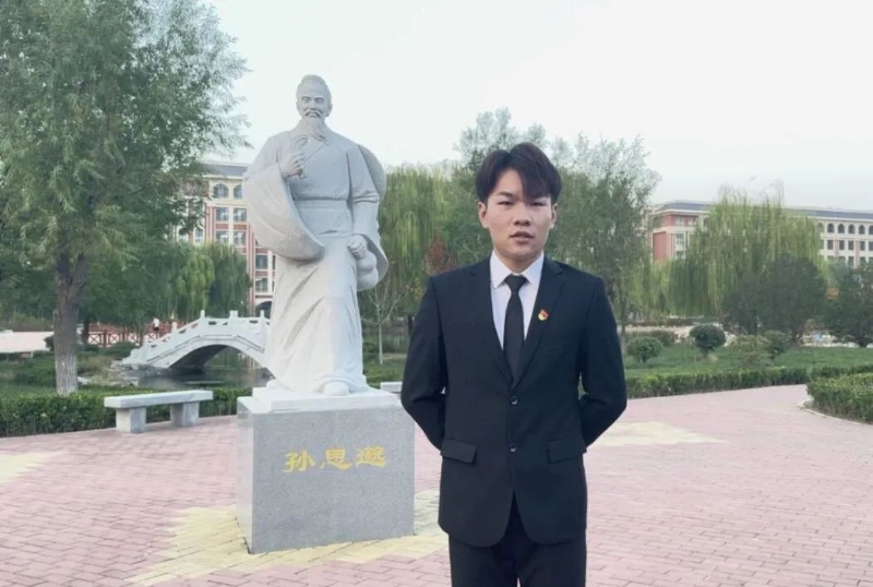 尚明月的第一张照片--温州相亲服务中心