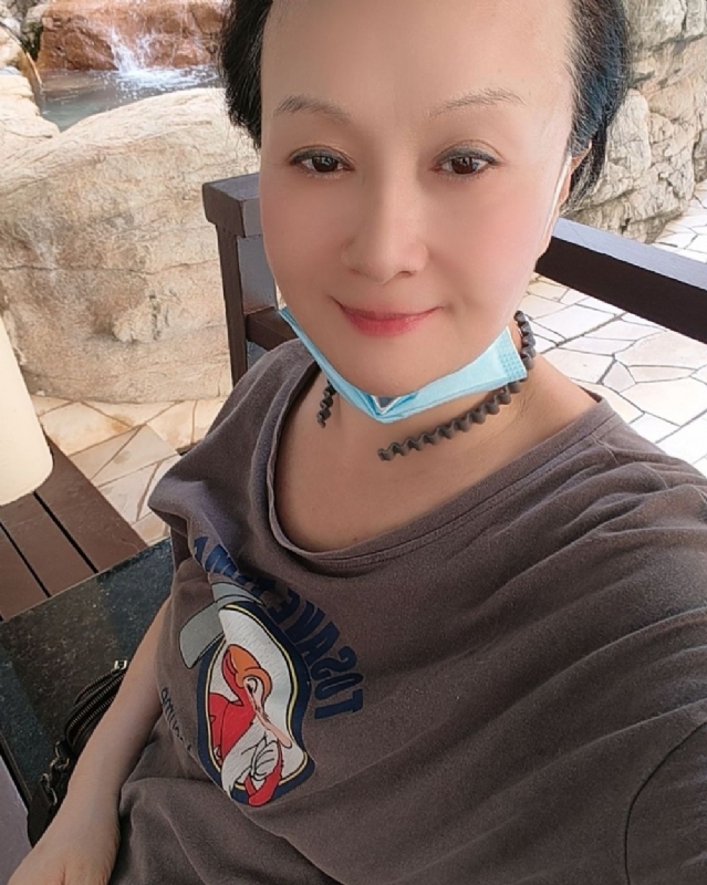 hong的第三张照片--温州相亲服务中心