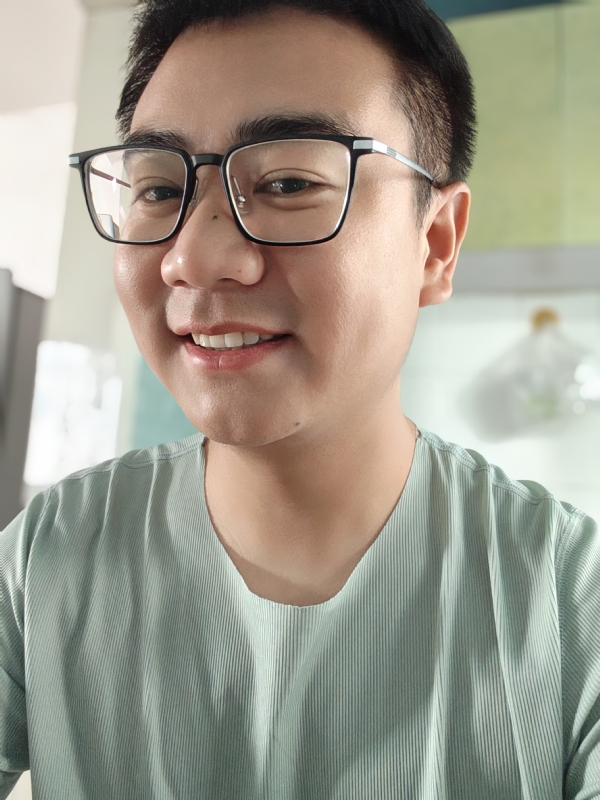 田田向上的第一张照片--温州相亲服务中心