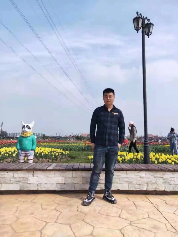 海阔天空的第一张照片--温州相亲服务中心