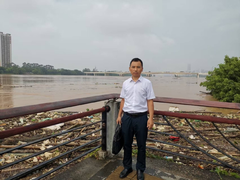 石泽根的第一张照片--温州相亲服务中心