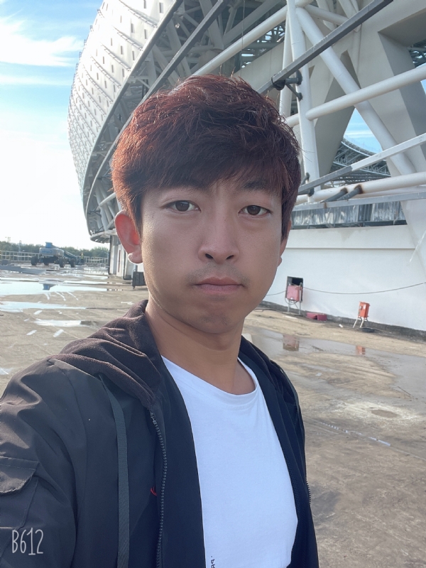 绅士大男孩的第一张照片--温州相亲服务中心