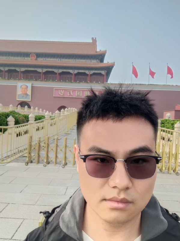 喧嚣的风的第一张照片--温州相亲服务中心