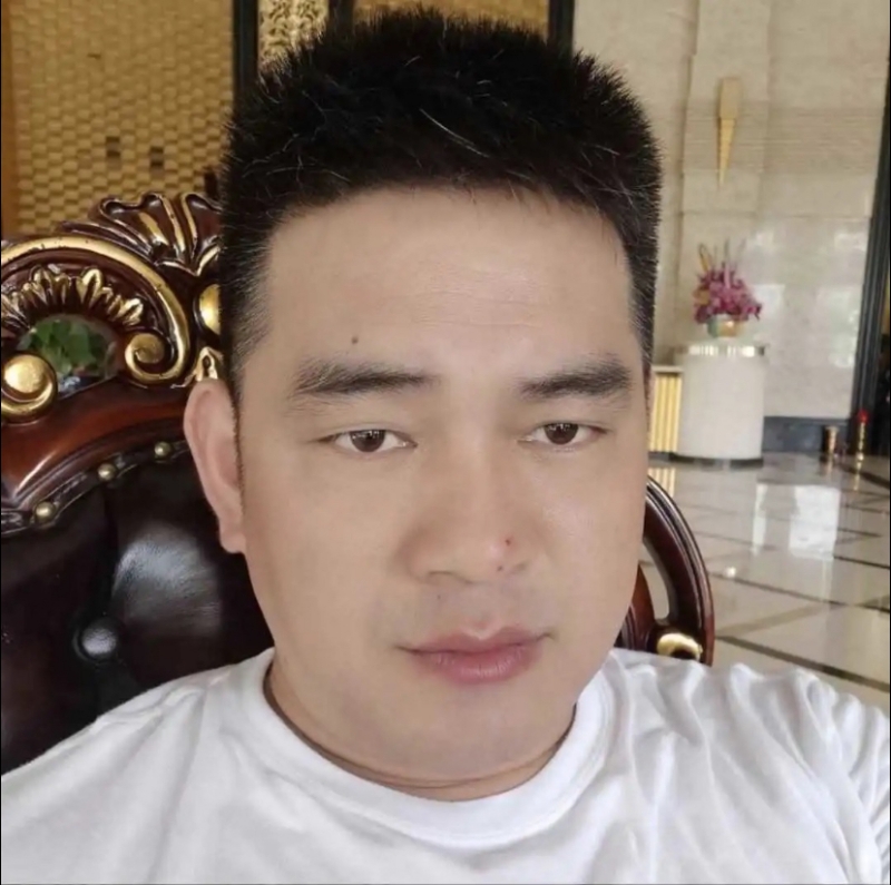 随风的第一张照片--温州相亲服务中心