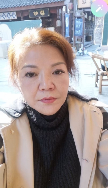 宛霞的第二张照片--温州相亲服务中心