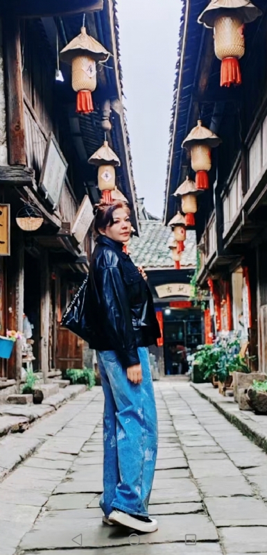 宛霞的第五张照片--温州相亲服务中心