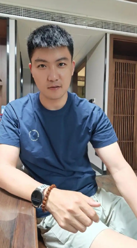 大鹏展翅的第三张照片--温州相亲服务中心