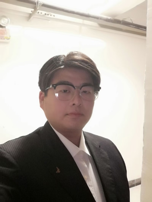 孤独一人的第一张照片--温州相亲服务中心