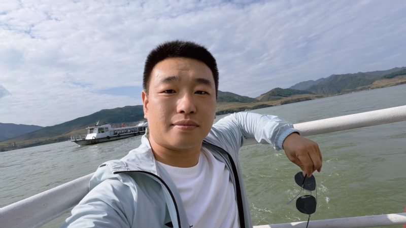 烟花易笑的第四张照片--温州相亲服务中心