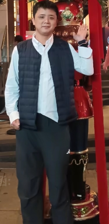 龙的陪伴的第一张照片--温州相亲服务中心